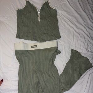 Victoria's Secret Green Pajama Set